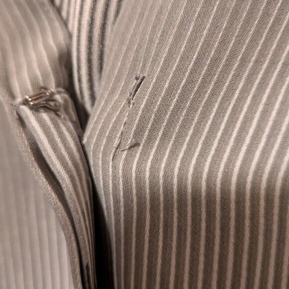 Aritzia Babaton Grey Black Stripe Power Blouse In Size Small - Picture 3 of 11